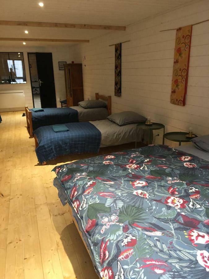 Le 25Bis Bed & Breakfast Saint-Martory Екстериор снимка